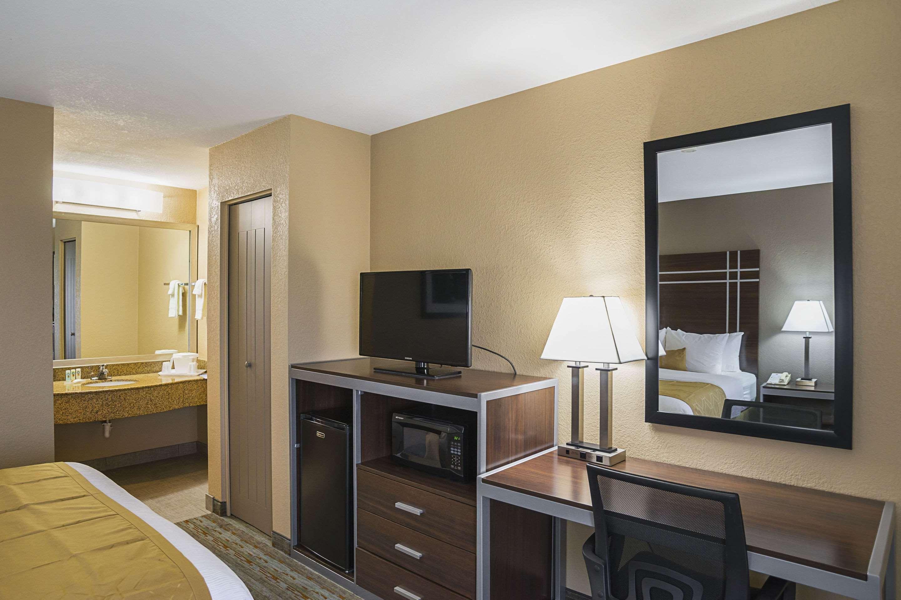 Quality Inn Phoenix North I-17 外观 照片