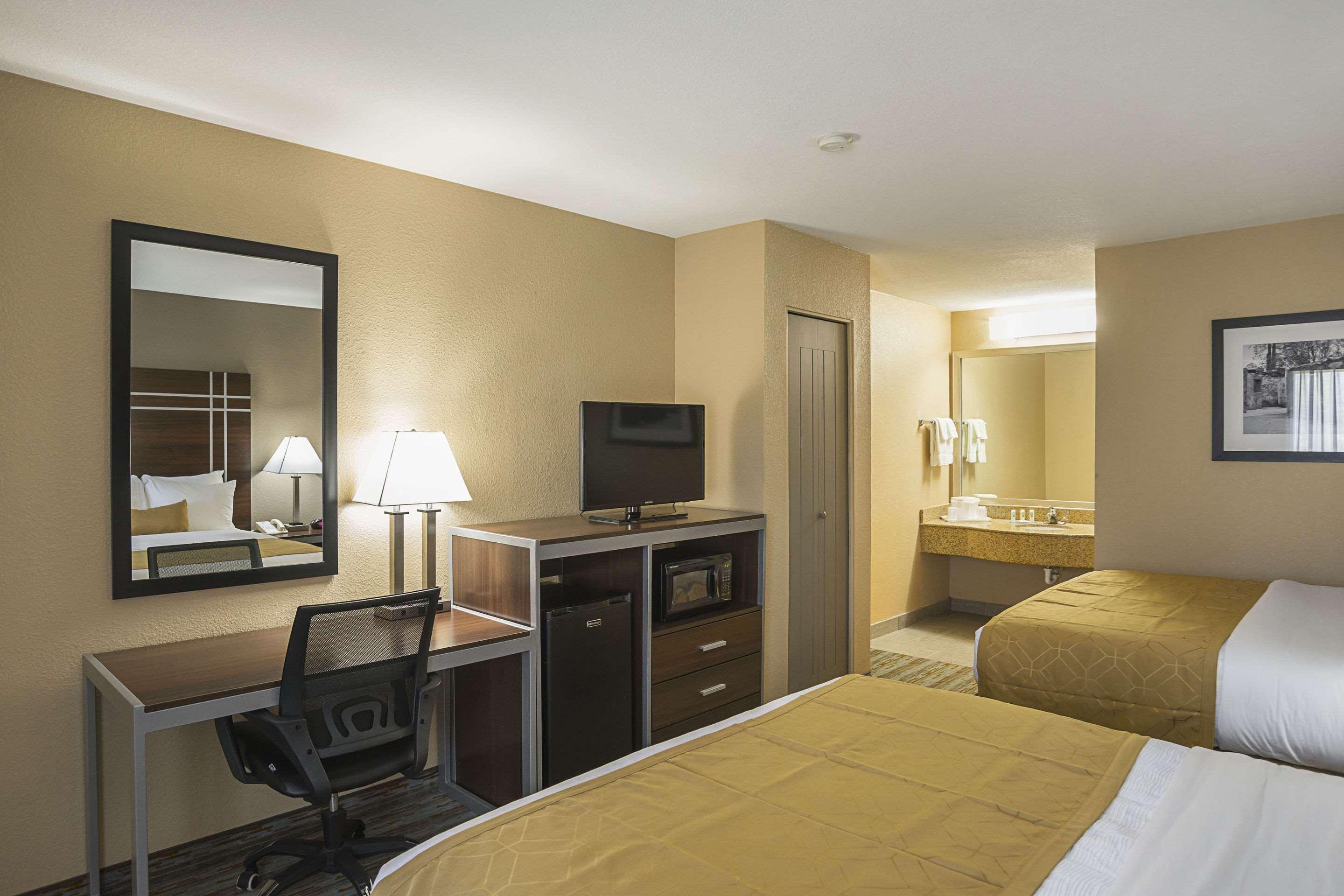 Quality Inn Phoenix North I-17 外观 照片