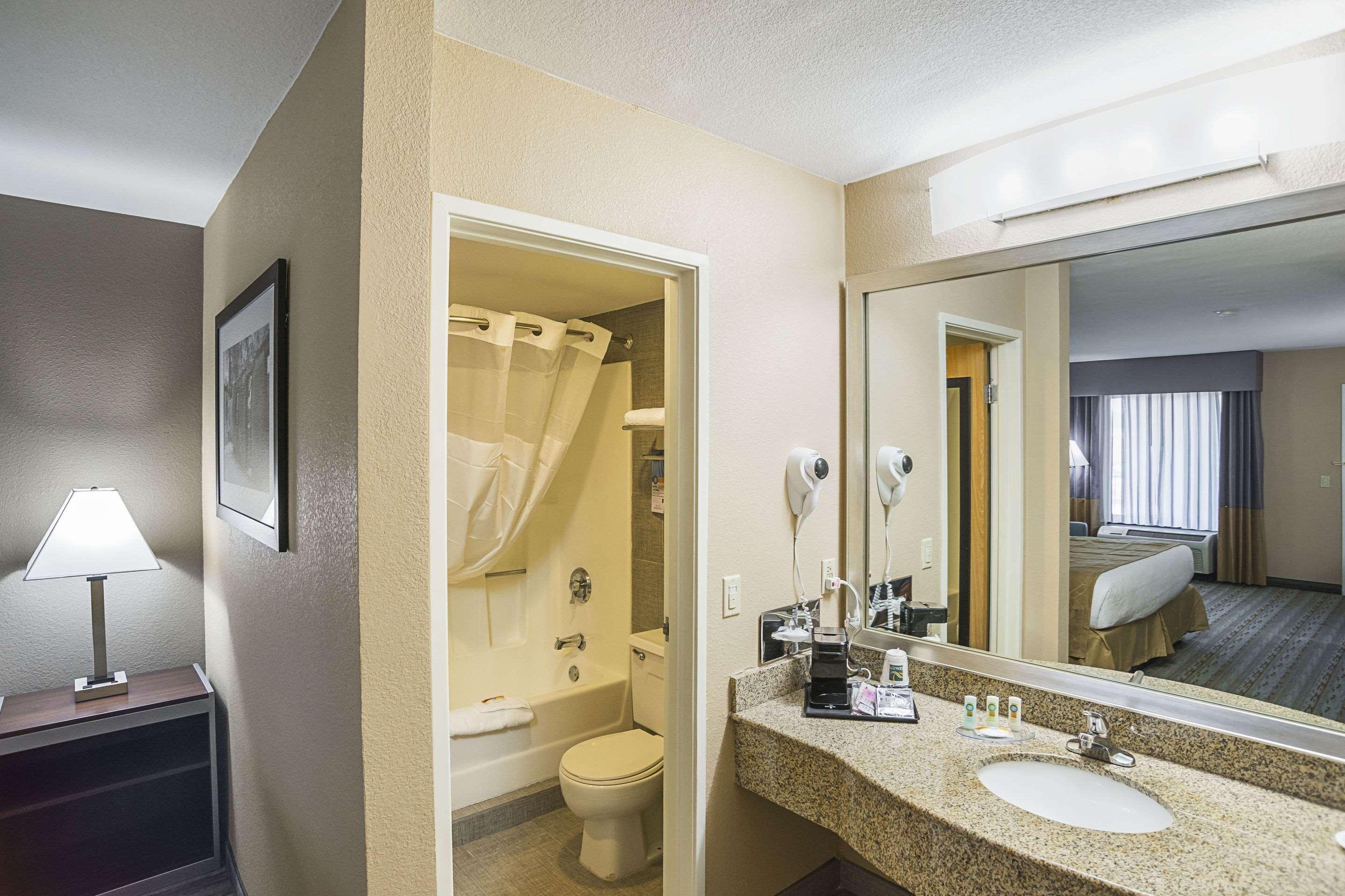 Quality Inn Phoenix North I-17 外观 照片