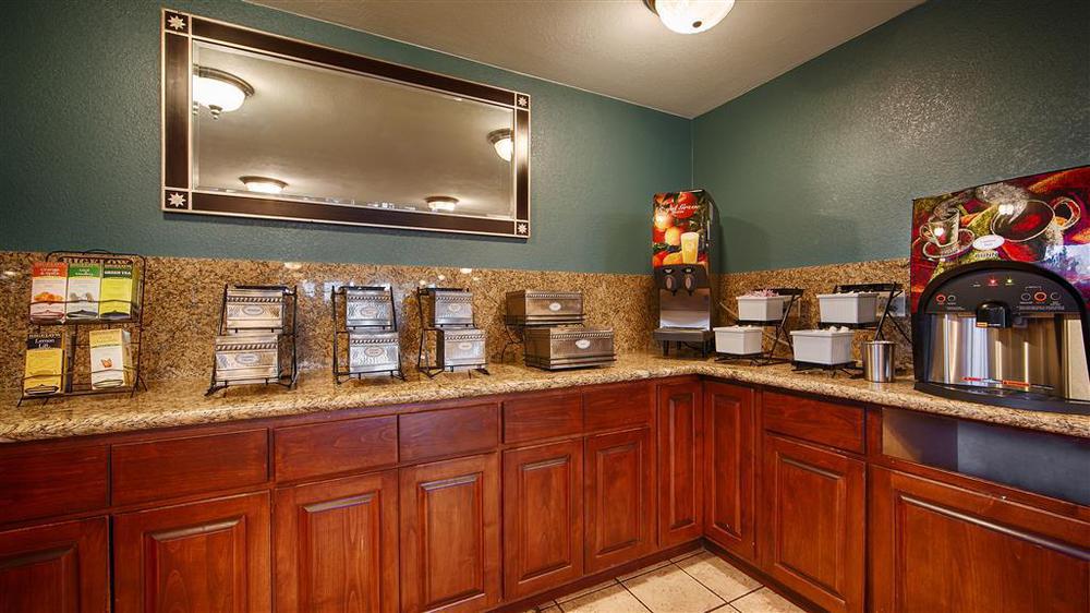 Quality Inn Phoenix North I-17 餐厅 照片